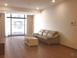 4 Phòng ngủ Căn hộ for rent in Dich Vọng Hầu, Cầu Giấy, Dich Vọng Hầu