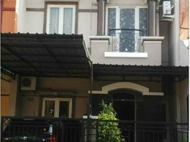 4 Bedroom House for sale in Jambangan, Surabaya, Jambangan