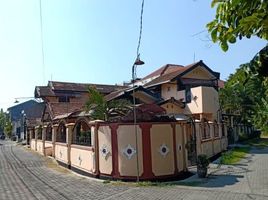 7 Schlafzimmer Haus zu verkaufen in Sukolilo, East Jawa, Sukolilo