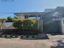 5 Bedroom House for sale in Siloam Hospitals Surabaya, Gubeng, Gubeng