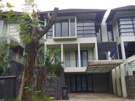 4 Bedroom House for sale in Dukuhpakis, Surabaya, Dukuhpakis