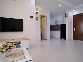 2 Phòng ngủ Chung cư for rent at The Gold View, Phường 1