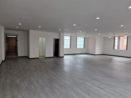 120 m2 Office for rent in Bogota, Cundinamarca, Bogota