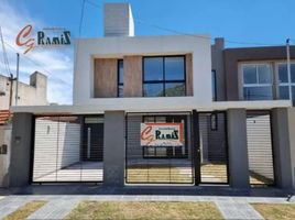 3 Bedroom House for sale in Moron, Buenos Aires, Moron