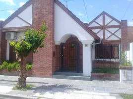 Studio Villa for sale in Buenos Aires, Moron, Buenos Aires