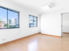 46 SqM Office for sale in Colombia, Bogota, Cundinamarca, Colombia