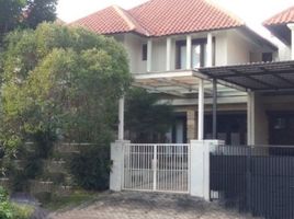 4 Bedroom House for sale in Dukuhpakis, Surabaya, Dukuhpakis