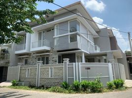 4 Habitación Villa en venta en Mulyorejo, East Jawa, Mulyorejo