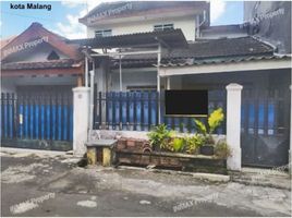 Villa 5 chambre à vendre à Lowok Waru, East Jawa, Lowok Waru