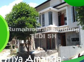 3 Kamar Vila for sale in Cipondoh, Tangerang, Cipondoh