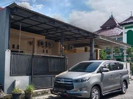 3 Kamar Vila for sale in Karangpilang, East Jawa, Karangpilang