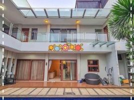 8 Bedroom House for sale in Cilandak Town Square, Cilandak, Kebayoran Lama