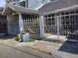 4 Bedroom House for sale in Dukuhpakis, Surabaya, Dukuhpakis