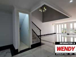 4 Bedroom House for sale in Universitas Katolik Indonesia Atma Jaya, Tanah Abang, Kebayoran Lama