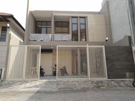 6 Habitación Casa en venta en Tenggilis Mejoyo, East Jawa, Tenggilis Mejoyo