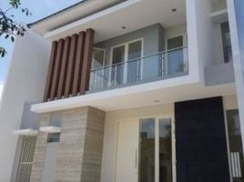 3 Habitación Villa en venta en Wiyung, East Jawa, Wiyung