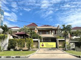 6 Bedroom Villa for sale in Siloam Hospitals Surabaya, Gubeng, Gubeng