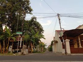 4 Kamar Rumah for sale in Madiun, East Jawa, Taman, Madiun