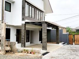 5 Kamar Vila for sale in 23 Paskal Shopping Center, Andir, Sumurbandung