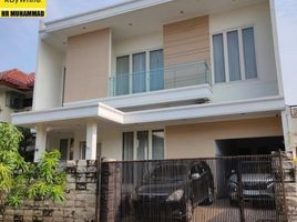 4 Habitación Villa en venta en Dukuhpakis, East Jawa, Dukuhpakis