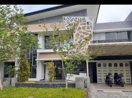 5 Bedroom House for sale in Wiyung, Surabaya, Wiyung