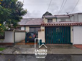 4 Bedroom House for sale in Bogota, Cundinamarca, Bogota