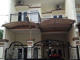 4 Bedroom House for sale in East Jawa, Mulyorejo, Surabaya, East Jawa