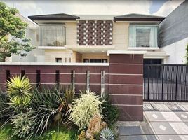 4 Bedroom House for sale in Lakarsantri, Surabaya, Lakarsantri