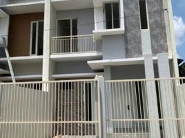 3 Bedroom House for sale in Wonocolo, Surabaya, Wonocolo