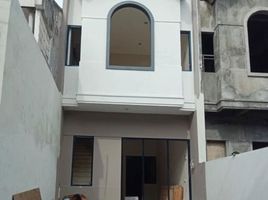 3 Habitación Villa en venta en Rungkut, East Jawa, Rungkut