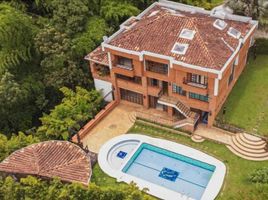 5 Habitación Villa en venta en Envigado, Antioquia, Envigado