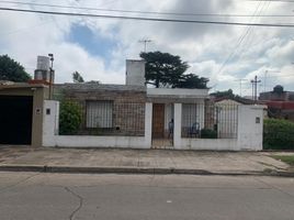 2 Bedroom House for sale in General Sarmiento, Buenos Aires, General Sarmiento