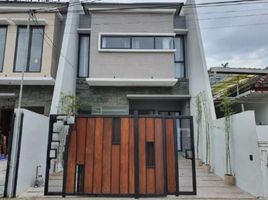 3 Habitación Villa en venta en Rungkut, East Jawa, Rungkut