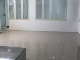 4 Bedroom House for sale in Kenjeran, Surabaya, Kenjeran