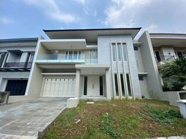 4 Bedroom House for sale in Dukuhpakis, Surabaya, Dukuhpakis