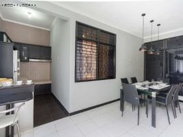 3 Habitación Casa en venta en Wiyung, East Jawa, Wiyung
