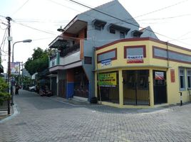 4 Bedroom House for sale in Jambangan, Surabaya, Jambangan