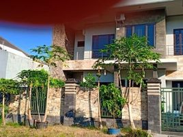 5 Kamar Rumah for sale in Lakarsantri, Surabaya, Lakarsantri