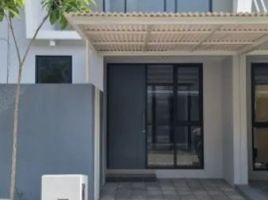 Maison 2 chambre à vendre à Wiyung, East Jawa, Wiyung