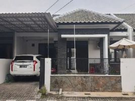 2 Habitación Casa en venta en Wiyung, East Jawa, Wiyung