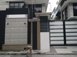 5 Bedroom Townhouse for sale in Gilmore LRT-2, Quezon City, Quezon City