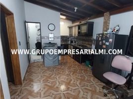 2 Bedroom Villa for sale in Bare Foot Park (Parque de los Pies Descalzos), Medellin, Medellin