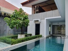 5 Kamar Rumah for sale in Wonokromo, Surabaya, Wonokromo