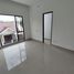 Maison 4 chambre à vendre à Jatiasih, West Jawa, Jatiasih