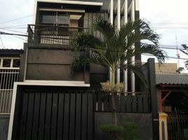 4 Bedroom House for sale in East Jawa, Dukuhpakis, Surabaya, East Jawa