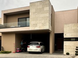5 Habitación Casa en venta en Monterrey, Nuevo León, Monterrey