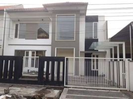Maison 3 chambre à vendre à Tenggilis Mejoyo, East Jawa, Tenggilis Mejoyo, Surabaya, East Jawa