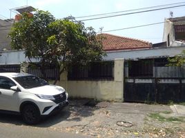 4 Bedroom House for sale in Dukuhpakis, Surabaya, Dukuhpakis