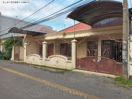 4 Kamar Rumah for sale in Jombang, Jombang, Jombang