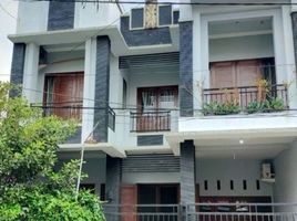 9 Habitación Casa en venta en Rungkut, East Jawa, Rungkut